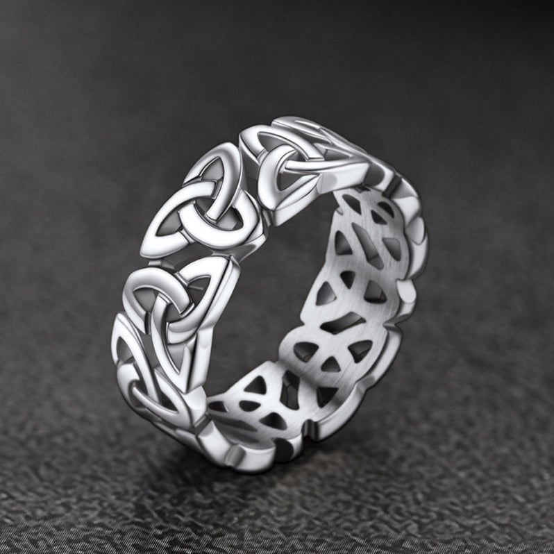 Irish Triquetra Celtic Knot Ring for