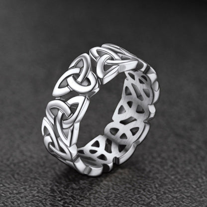 Irish Triquetra Celtic Knot Ring for