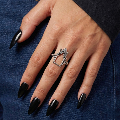 Grave Arch Ring