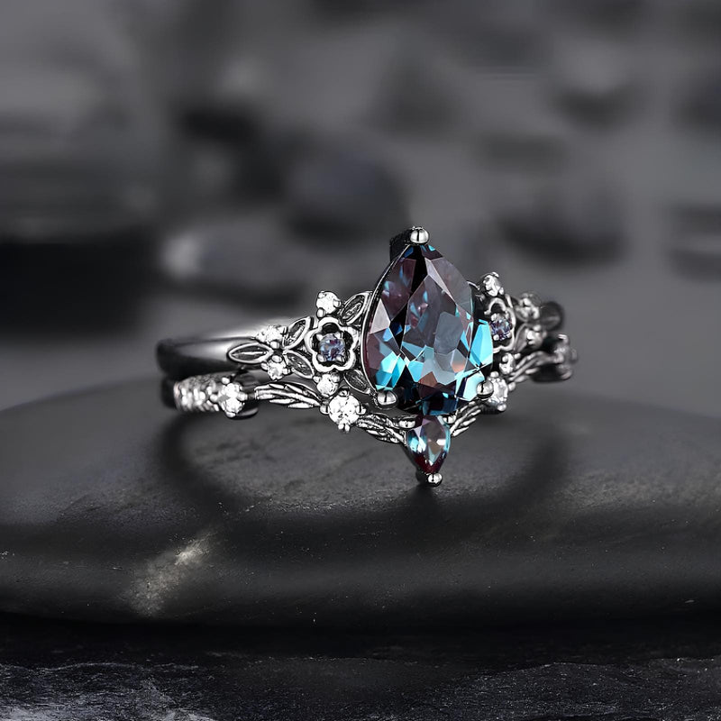 Bloom of the Dark Moon Ring Set