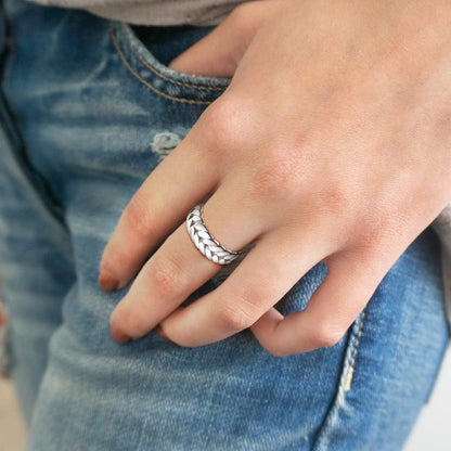 Flash Dainty Wheat Thumb Band Ring for
