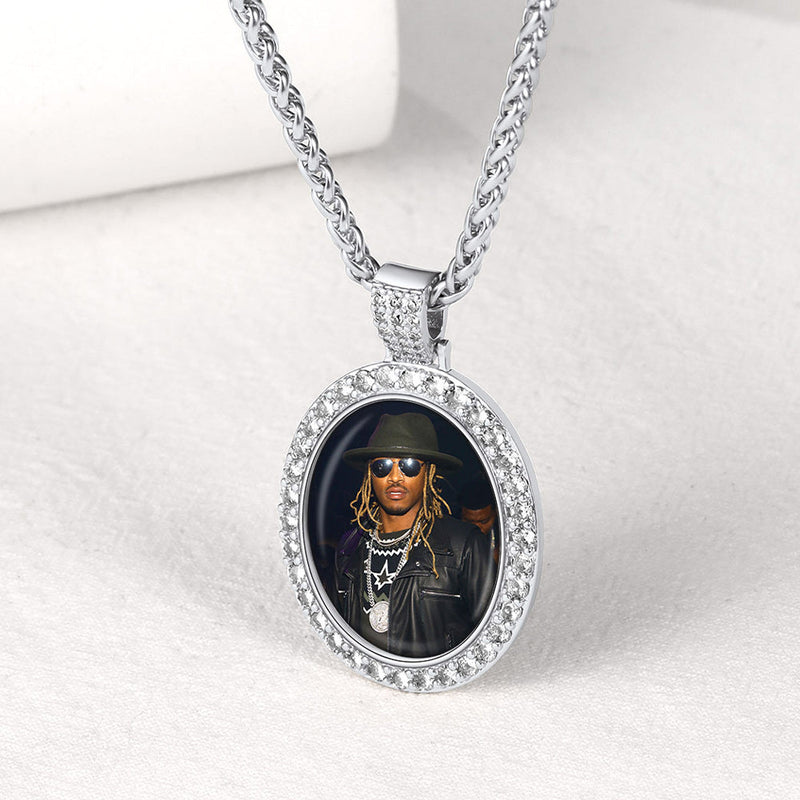 Customized Oval Memorial Circle Picture Necklace With Photo for