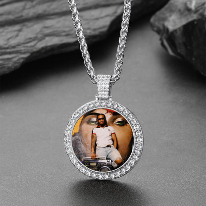 Customized Cz Picture Circle Chain Necklace With Calendar for