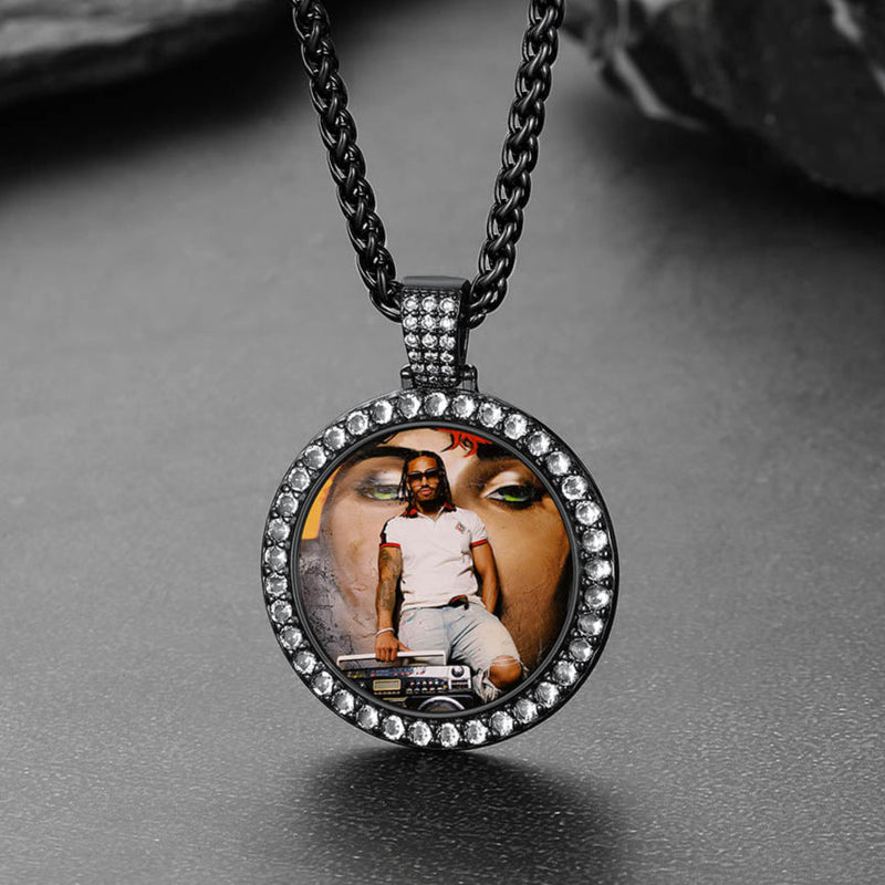 Customized Cz Picture Circle Chain Necklace With Calendar for