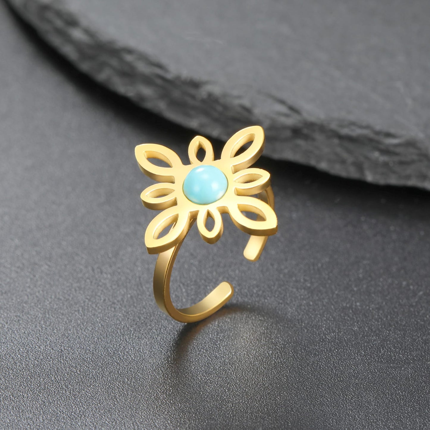 Sacred Witches Knot Bloom Ring