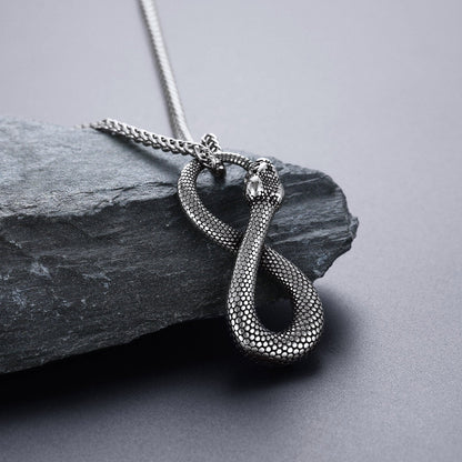 Punk Eight Pythons Infinity Snake Necklace for
