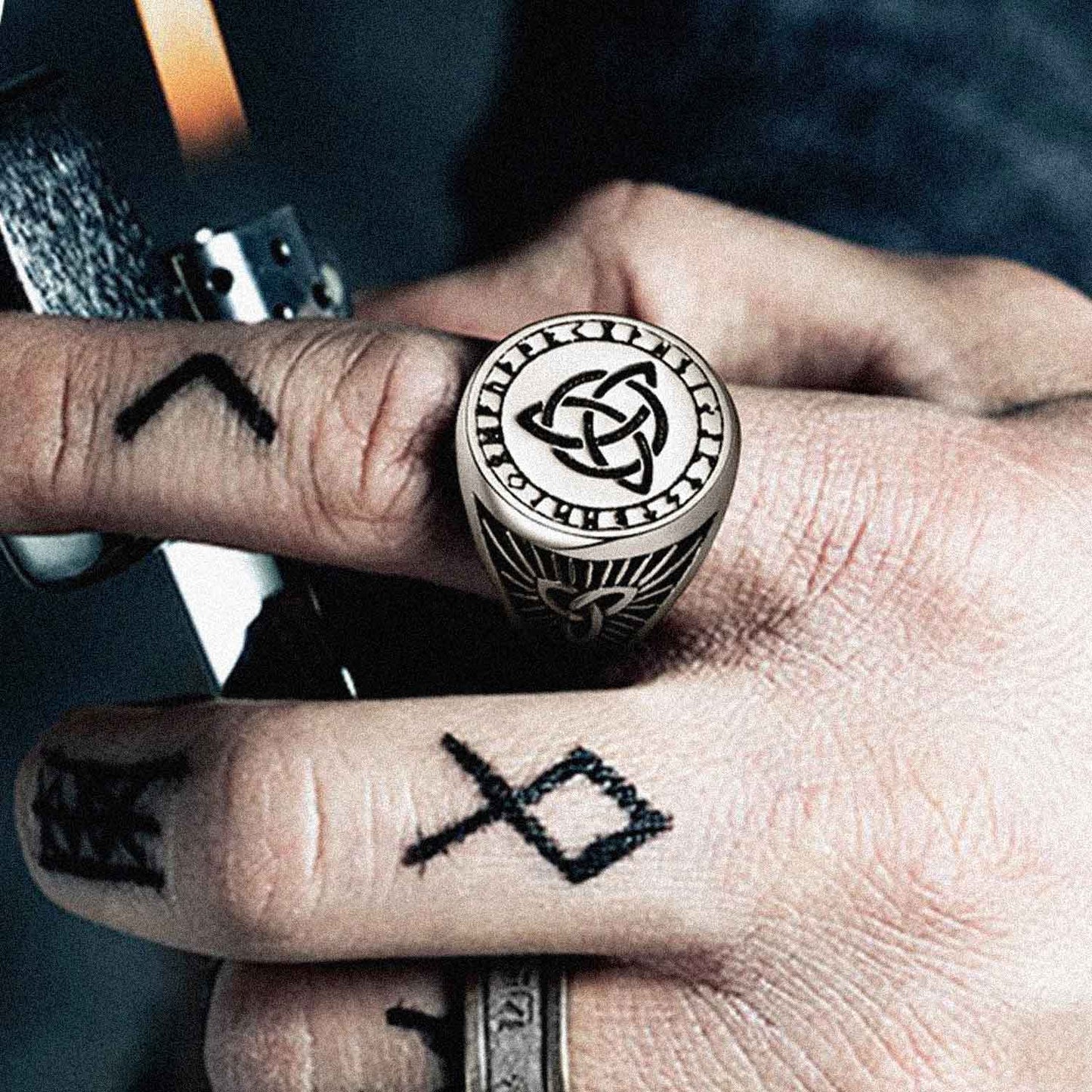 Flash Viking Celtic Knot Signet Ring for