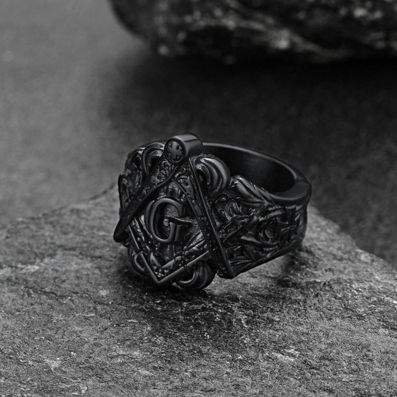 Masonic Freemason Master Engraved Signet Ring for