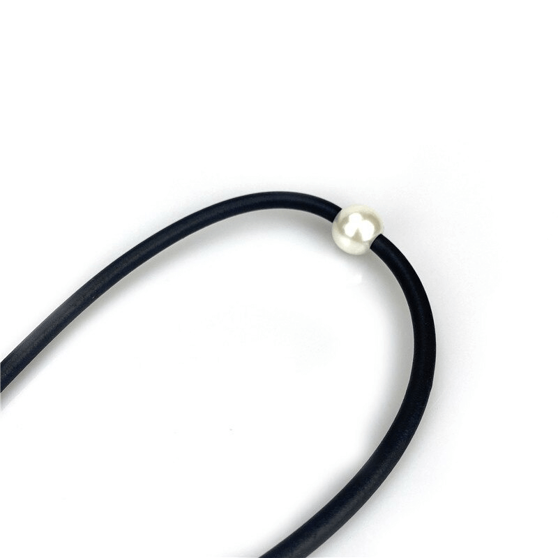 Black Round Pendant Necklaces With Alloy Beads / Accessories