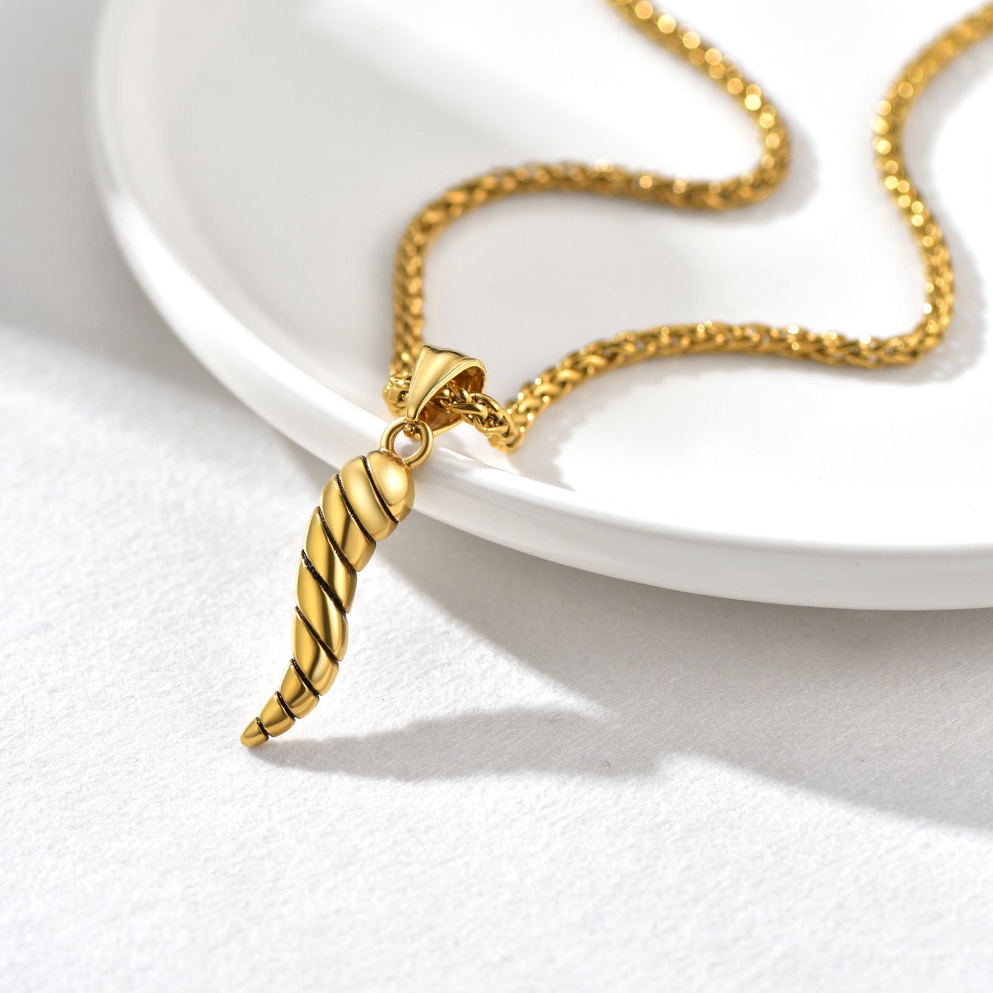 Italian Horn Pendant Necklace Cornicello Amulet Talisman