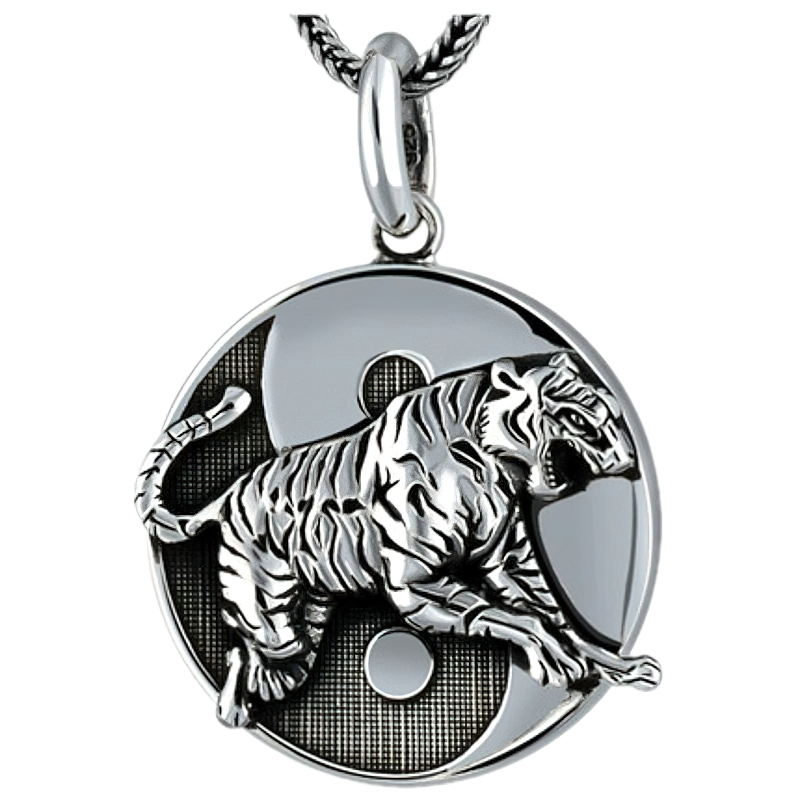 Retro Jewelry Pendant 