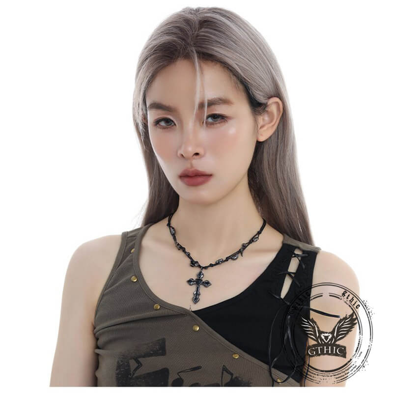 Gothic Black Gemstone Cross Alloy Clavicle Necklace