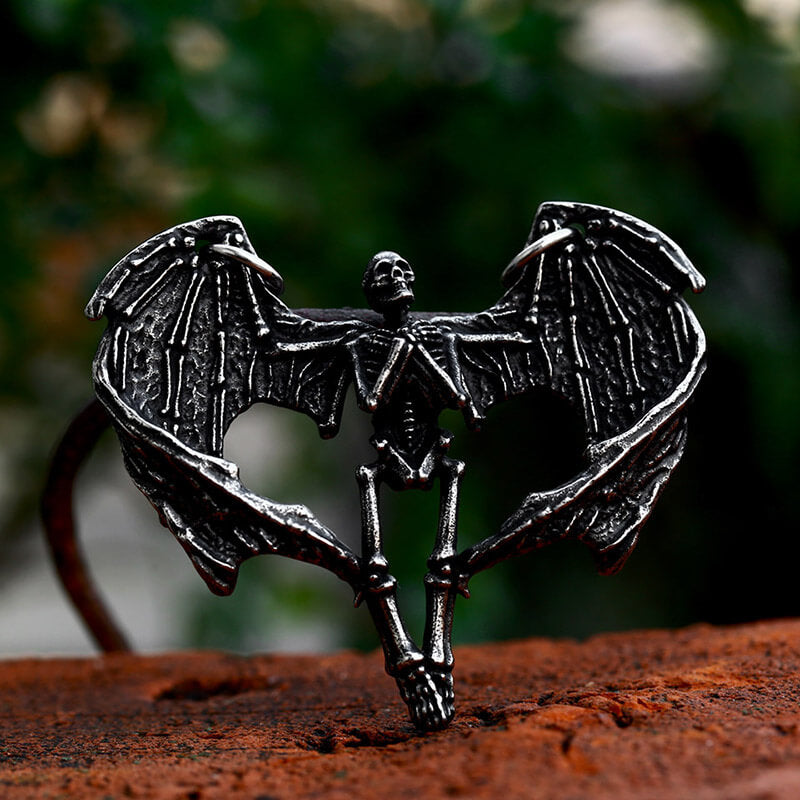 Heart Shape Skeleton Stainless Steel Skull Pendant
