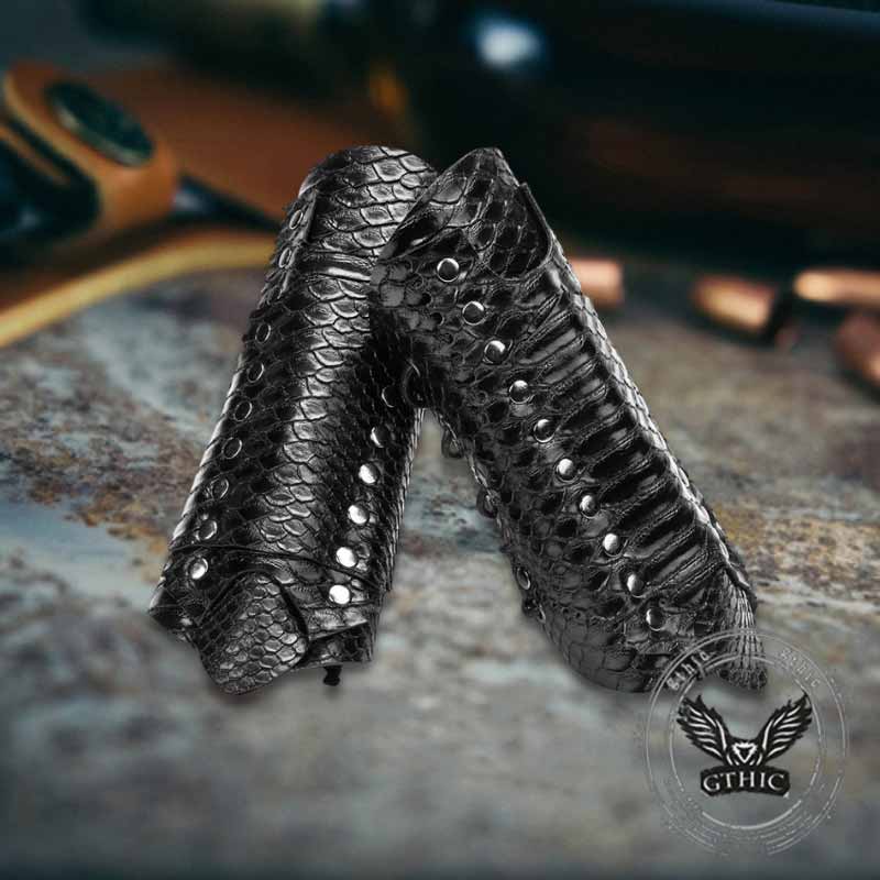 Medieval Retro Snake Pattern Pu Leather Bracers