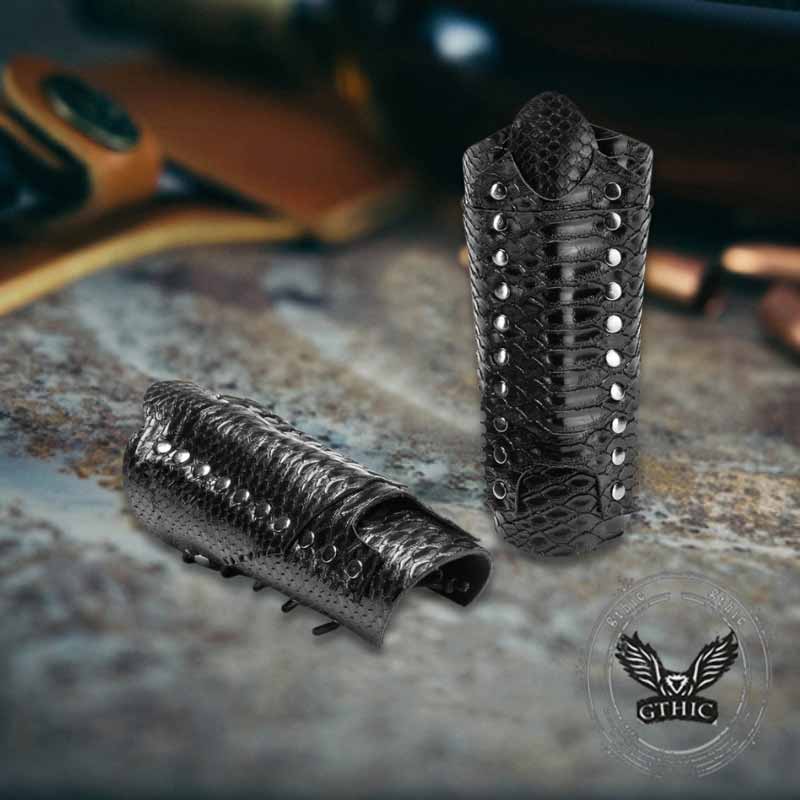 Medieval Retro Snake Pattern Pu Leather Bracers