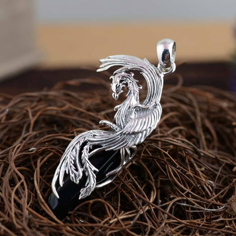 Black Natural Stone of Style Phoenix / Pendant / Jewelry of Sterling Silver