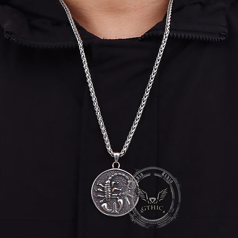 Retro Scorpion Stainless Steel Animal Round Pendant