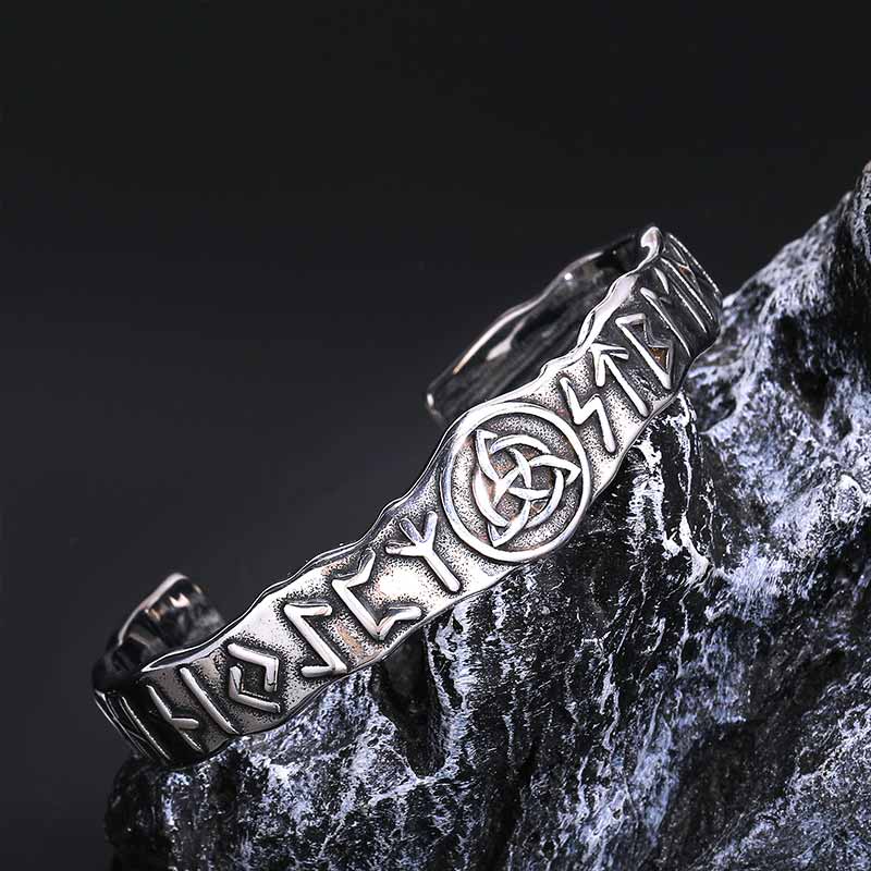 Viking Rune Triangle Knot Stainless Steel Bracelet