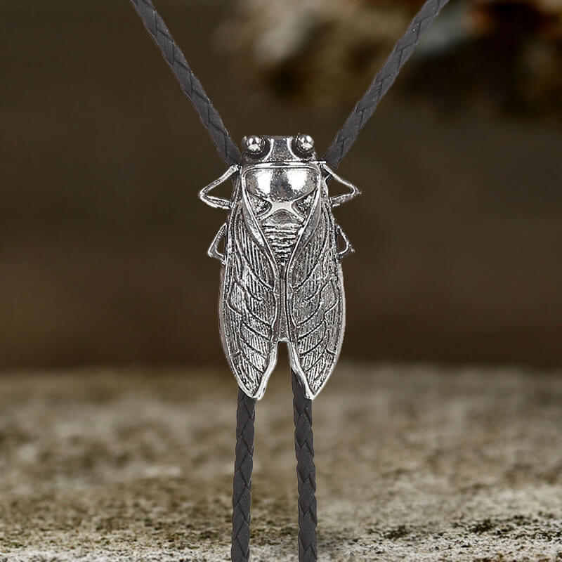 Gold Cicada Alloy Cowboy Bolo Tie